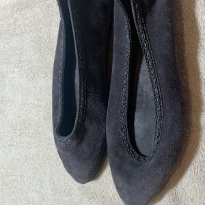 Aerosole Grey Suede Flats